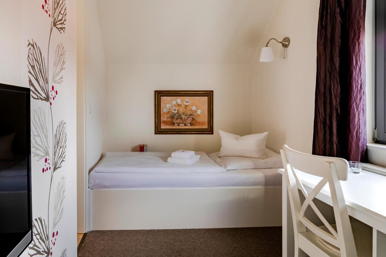 Hotel F-Ritz Schleswig Extérieur photo